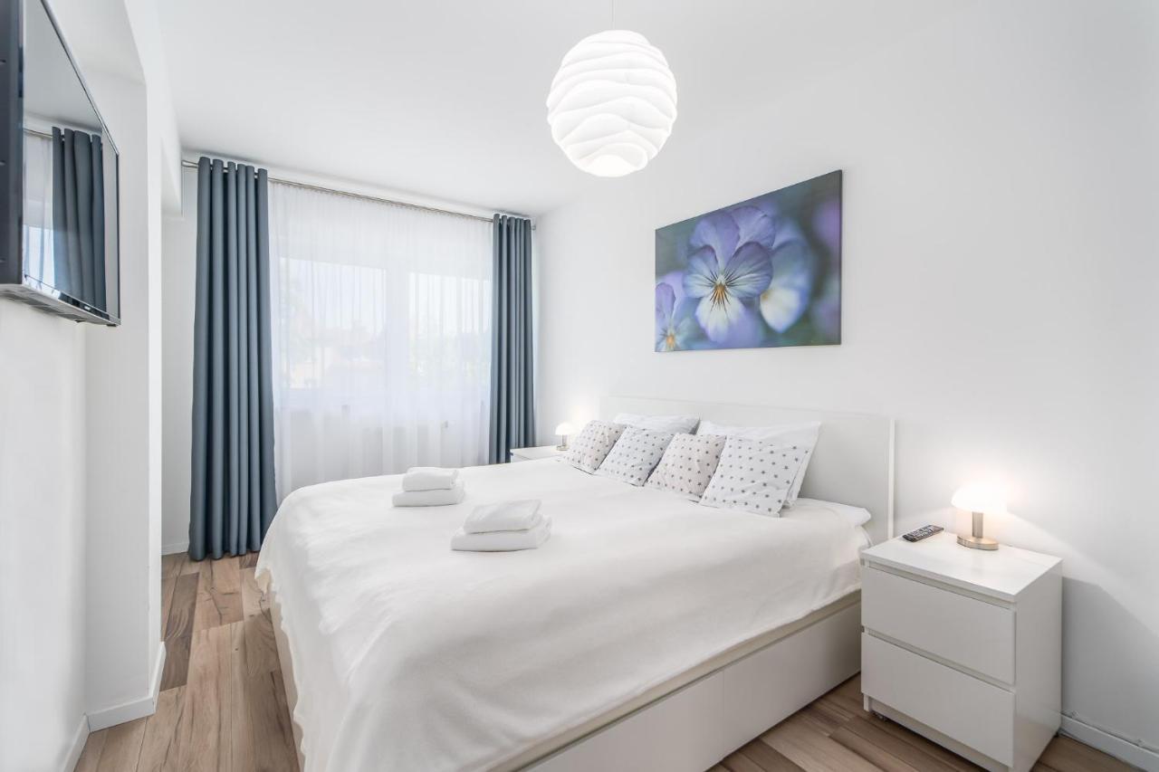 Seaside Breeze Stylish Apartment Balcony & Parking By Noclegi Renters Misdroy Exterior foto