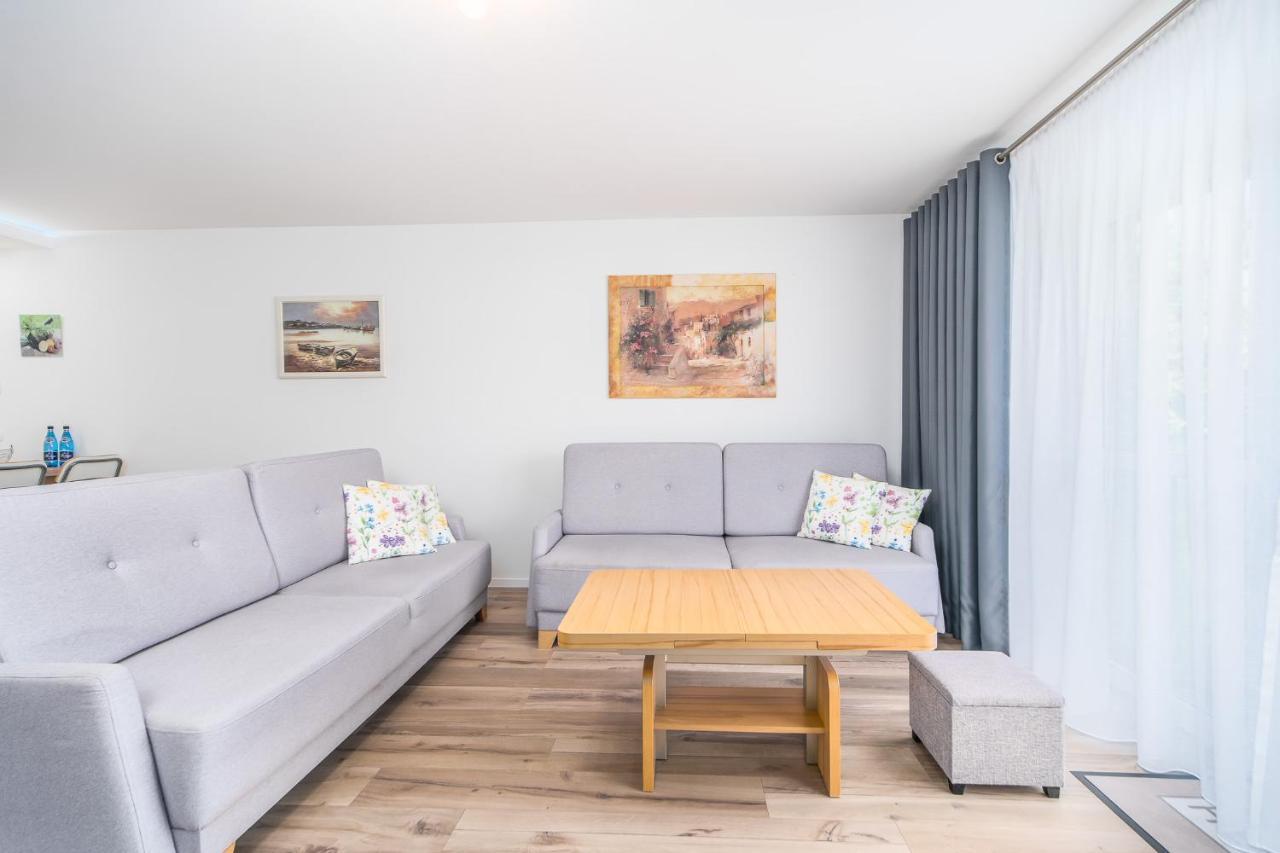 Seaside Breeze Stylish Apartment Balcony & Parking By Noclegi Renters Misdroy Exterior foto
