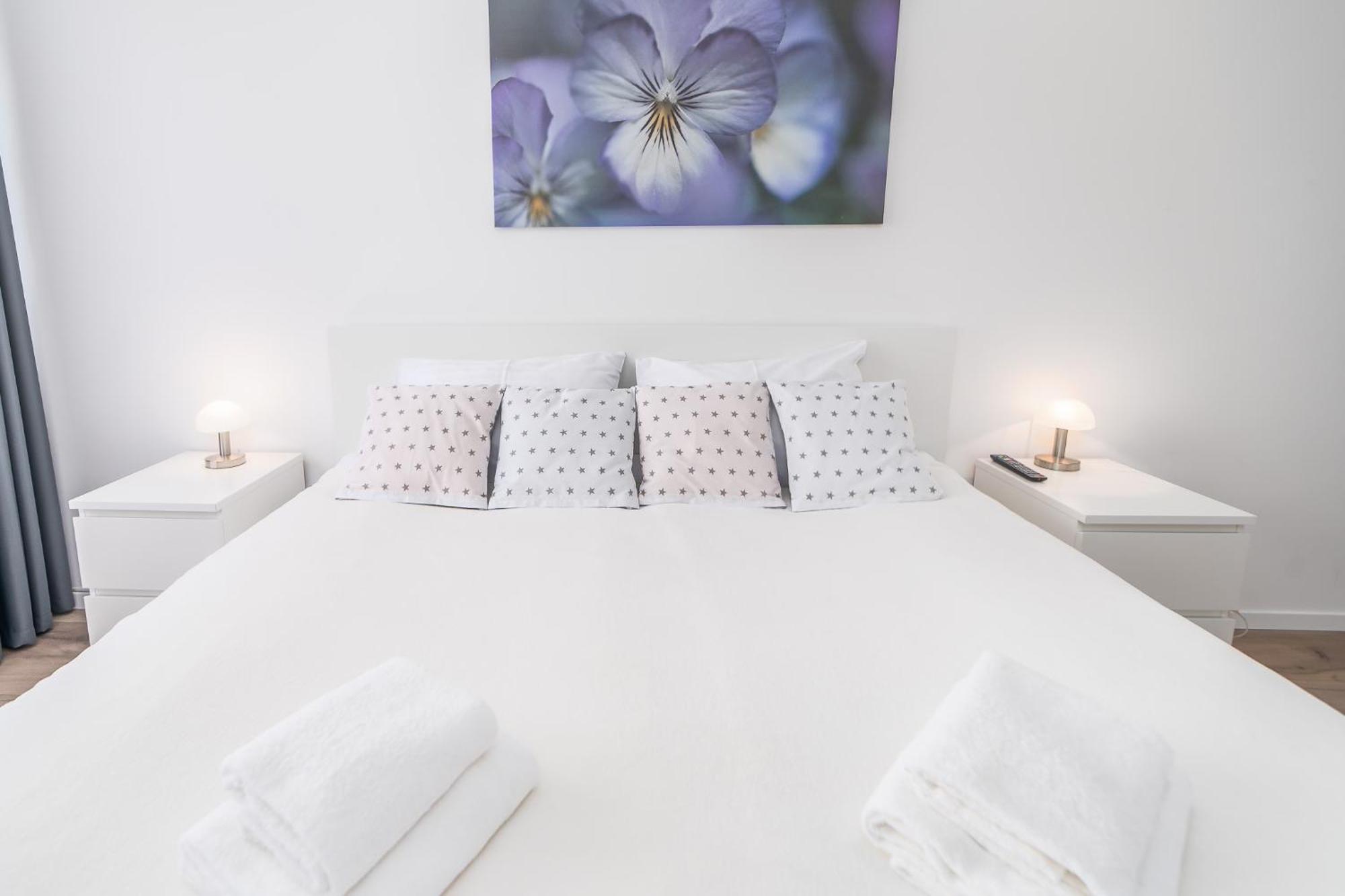 Seaside Breeze Stylish Apartment Balcony & Parking By Noclegi Renters Misdroy Exterior foto